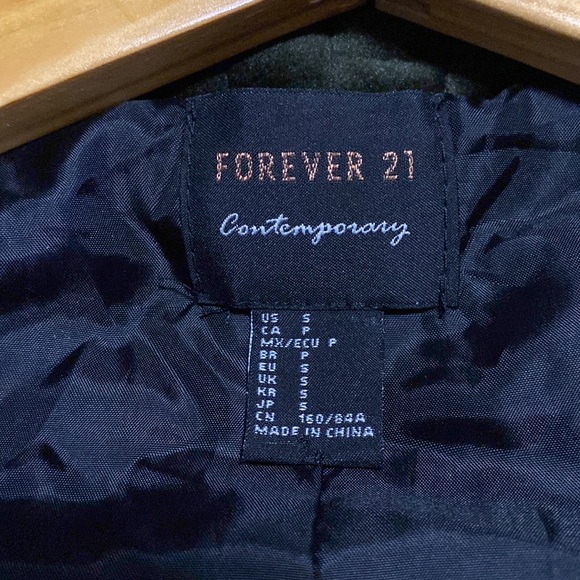 Quilted Velvet Coat - Picture 9 of 9